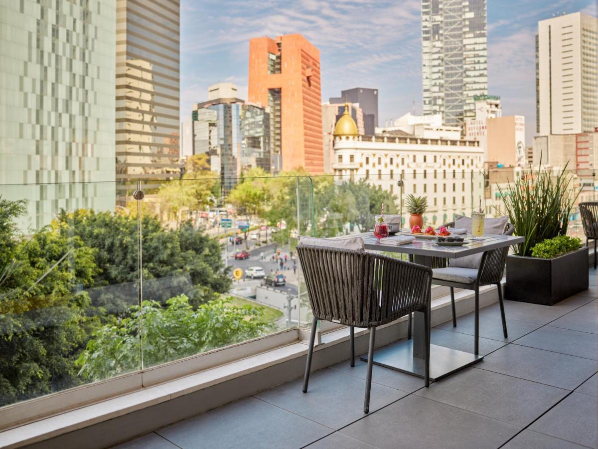 Fiesta Americana Reforma Mexico By Eksteriør billede The rooftop terrace at the Hotel Indigo San Diego