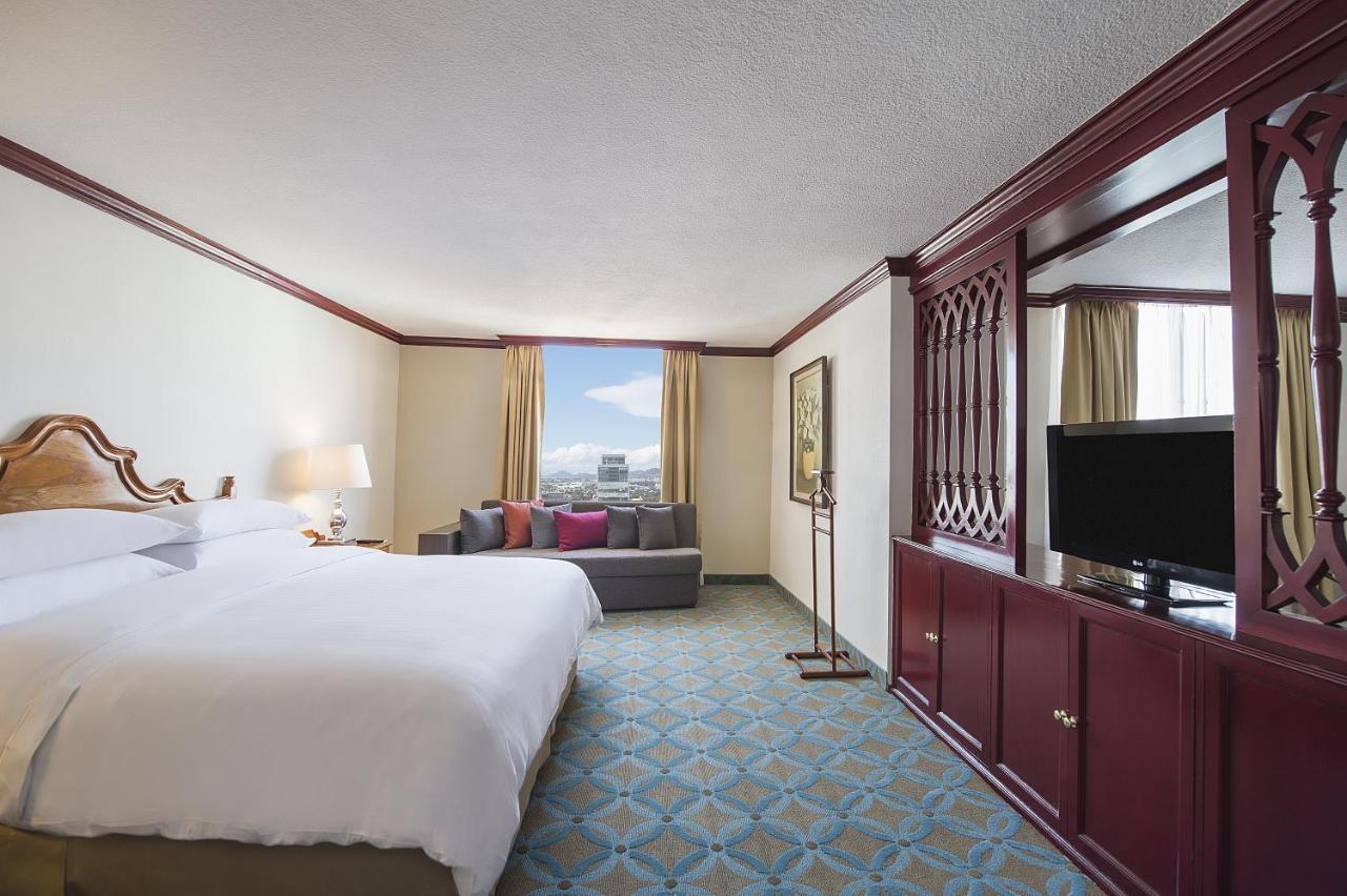 Fiesta Americana Reforma Mexico By Eksteriør billede Deluxe Room