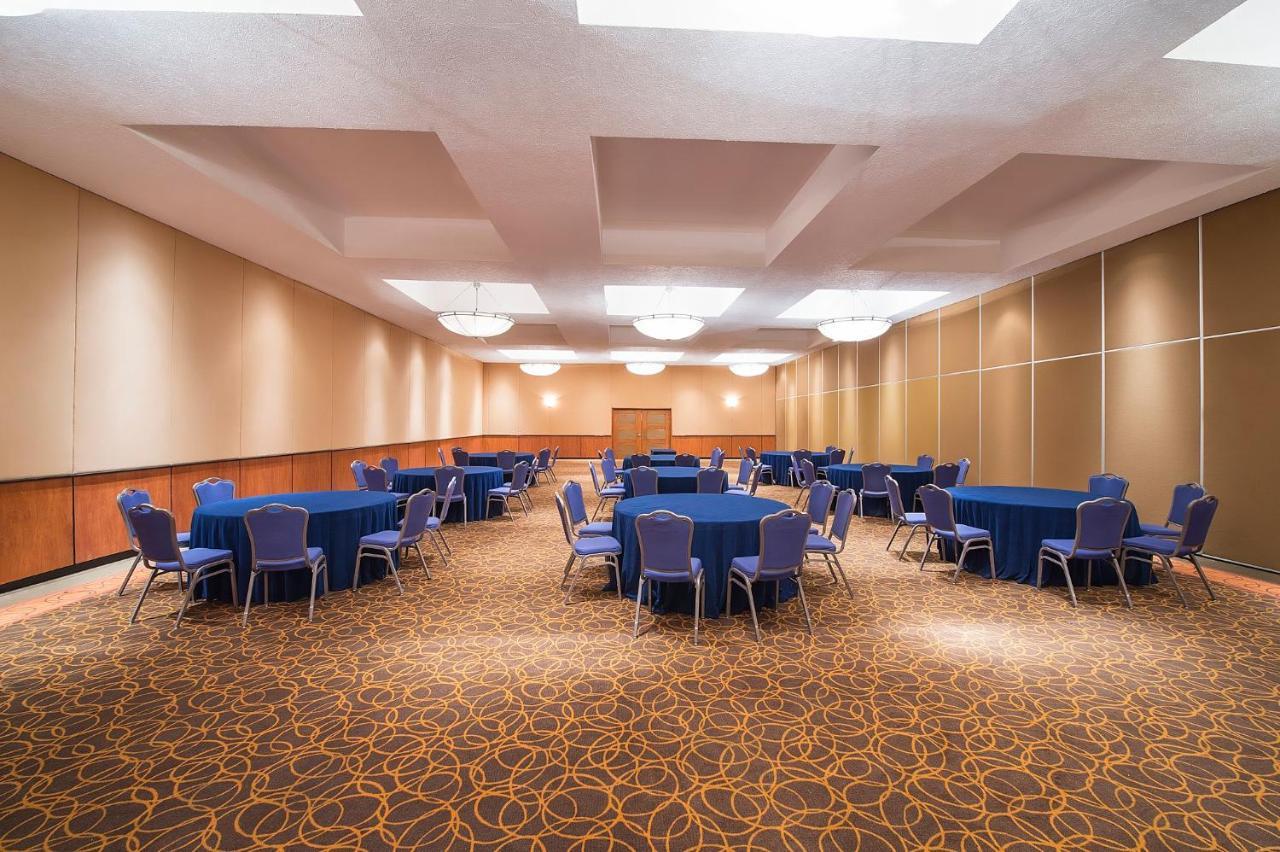 Fiesta Americana Reforma Mexico By Eksteriør billede A meeting room at the hotel