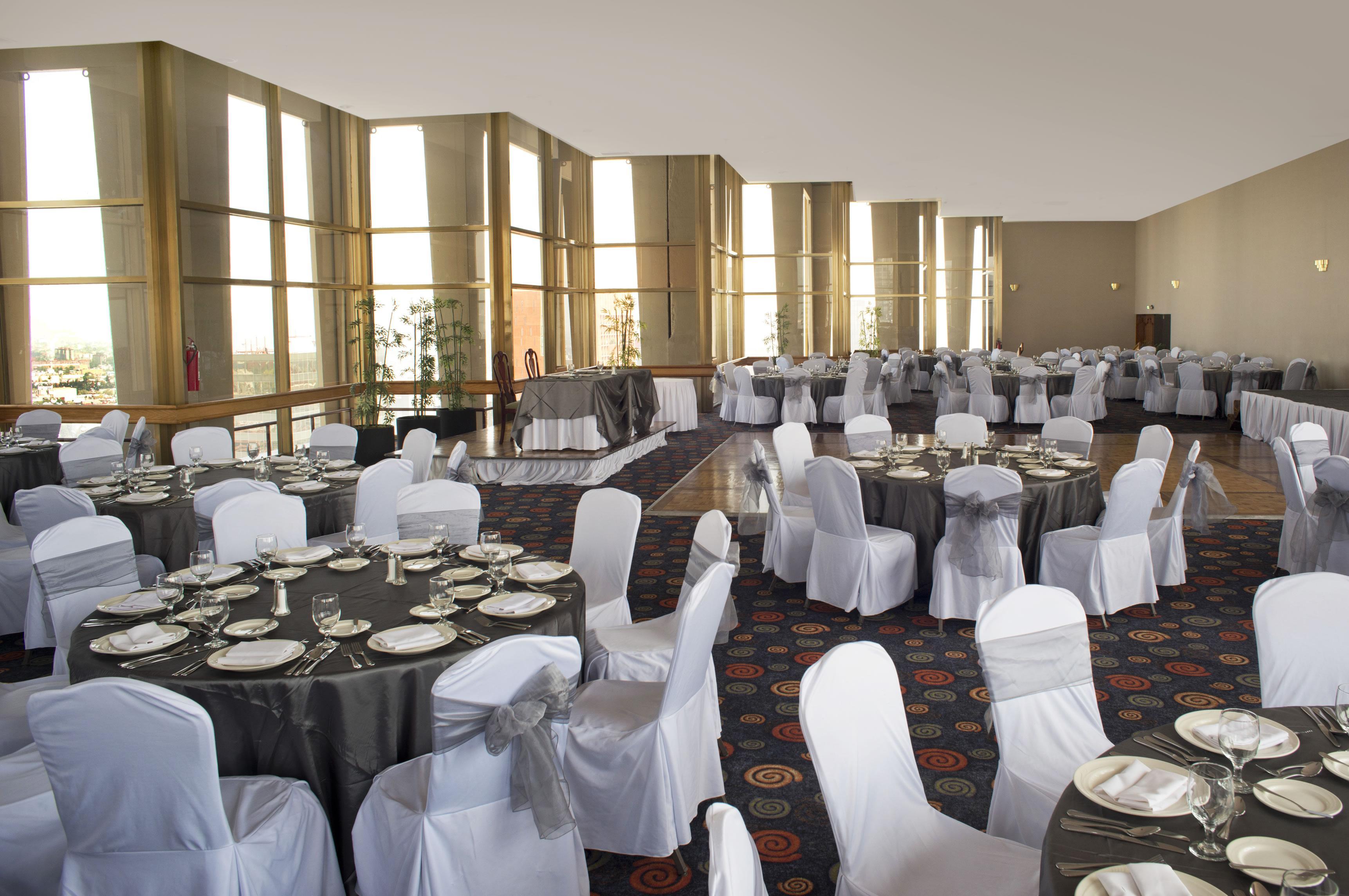 Fiesta Americana Reforma Mexico By Eksteriør billede The ballroom at the Sheraton Centre